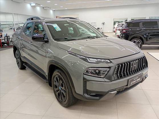FIAT TORO 1.3 TURBO 270 HYBRID ULTRA AT6 FIAT TORO 1.3 TURBO 270 HYBRID ULTRA AT6